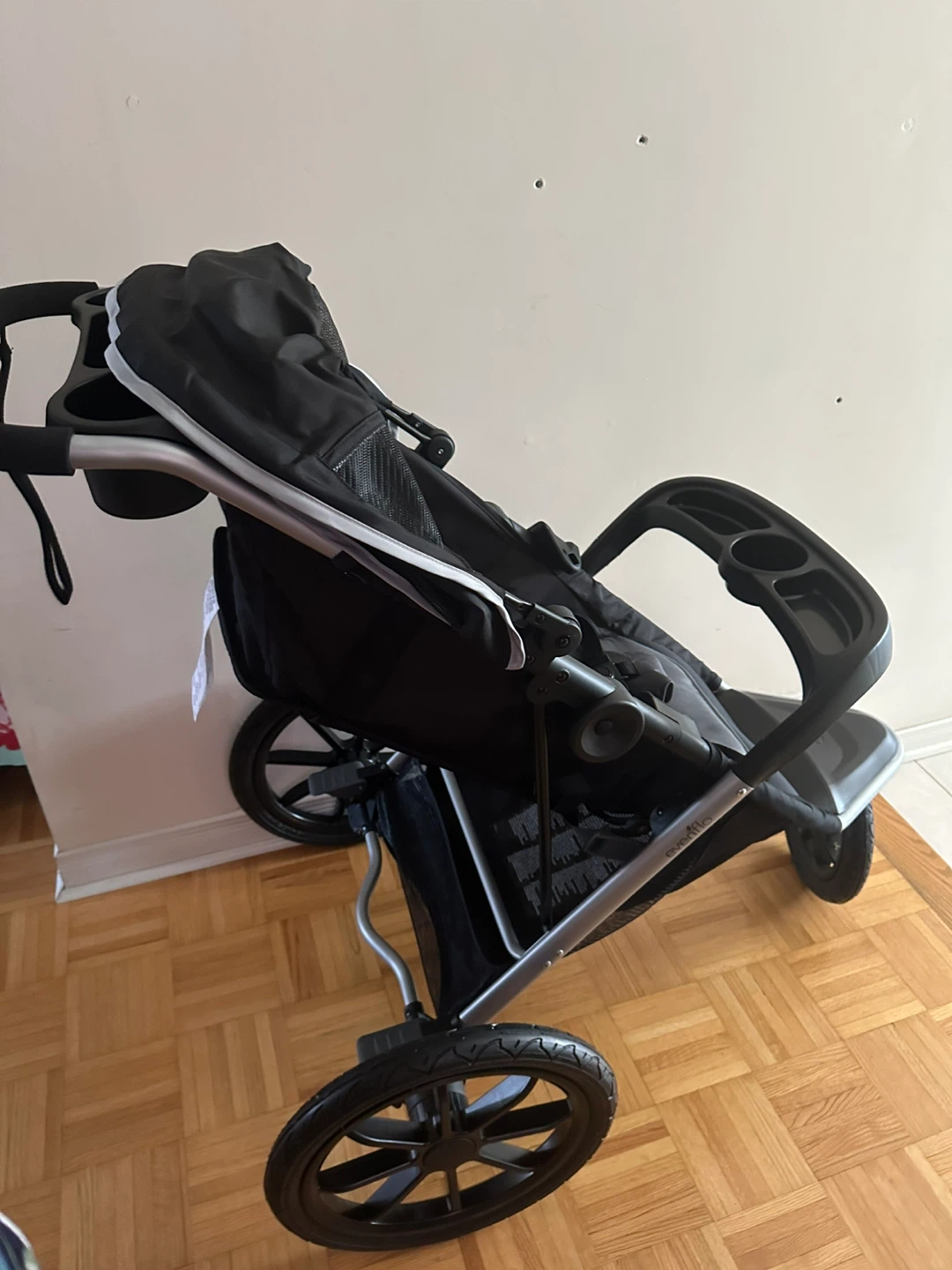 Evenflo Folio3 Stroll & Jog Stroller Travel System