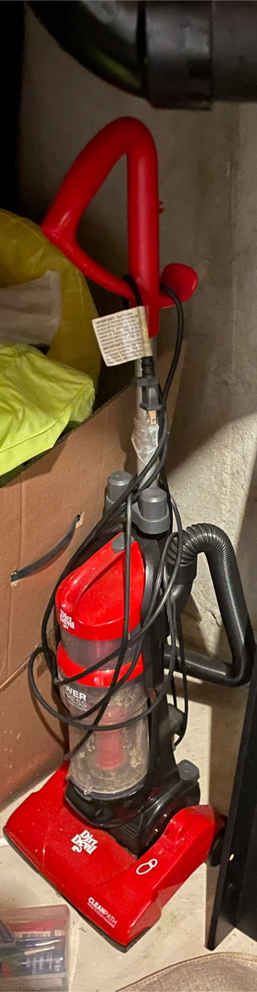 Dirt Devil CleanPath Bagless Upright Vacuum