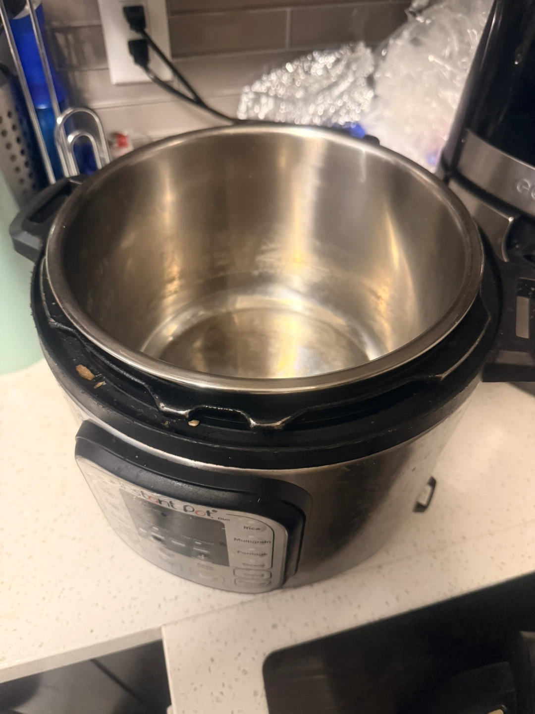 Instant Pot Duo 6-Quart Pressure Cooker - photo 4