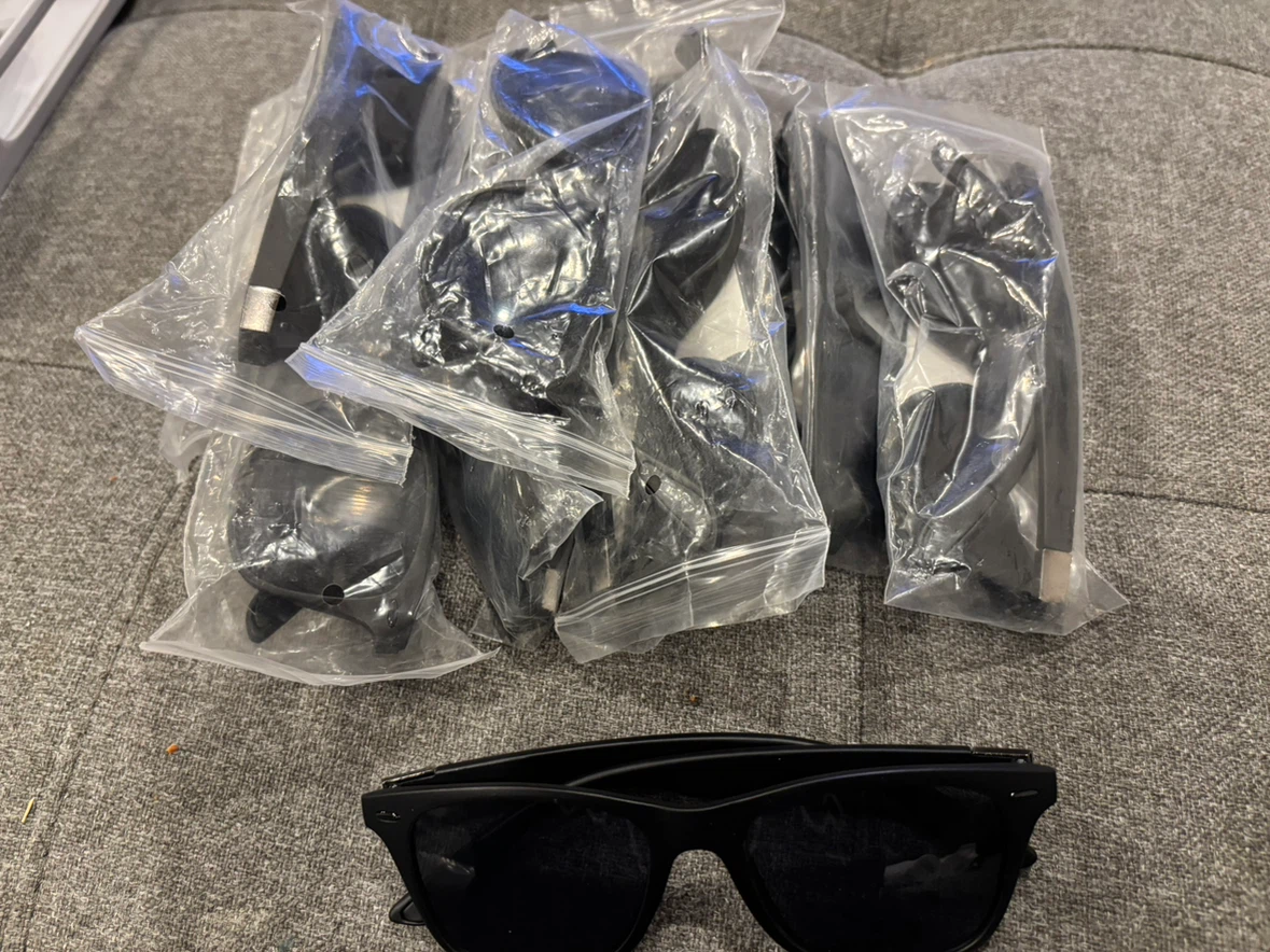 Black Sunglasses - Pack of 12 - photo 3