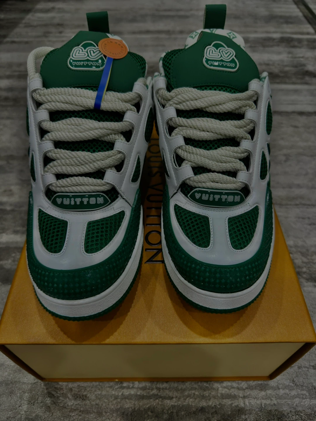 Louis Vuitton Green & White Sneakers - photo 3