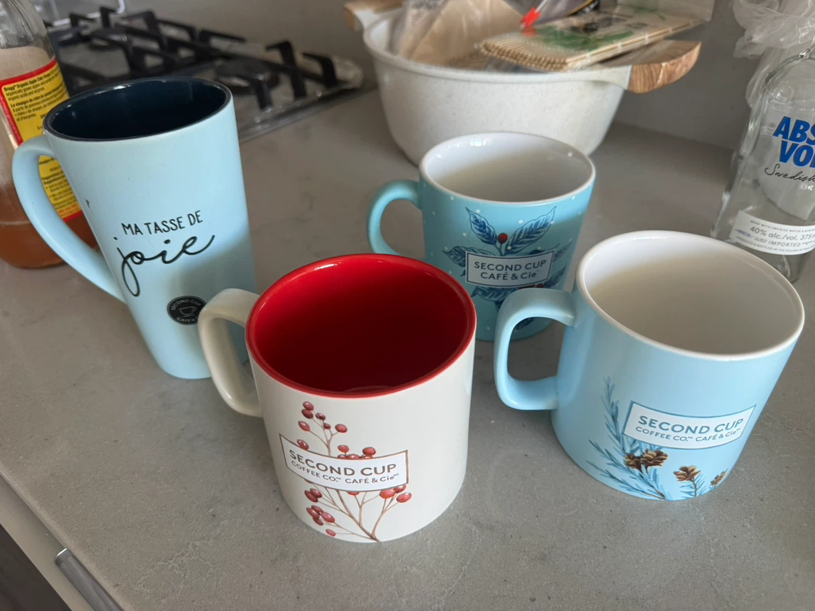 Moving sales- must go china mugs 4pcs
