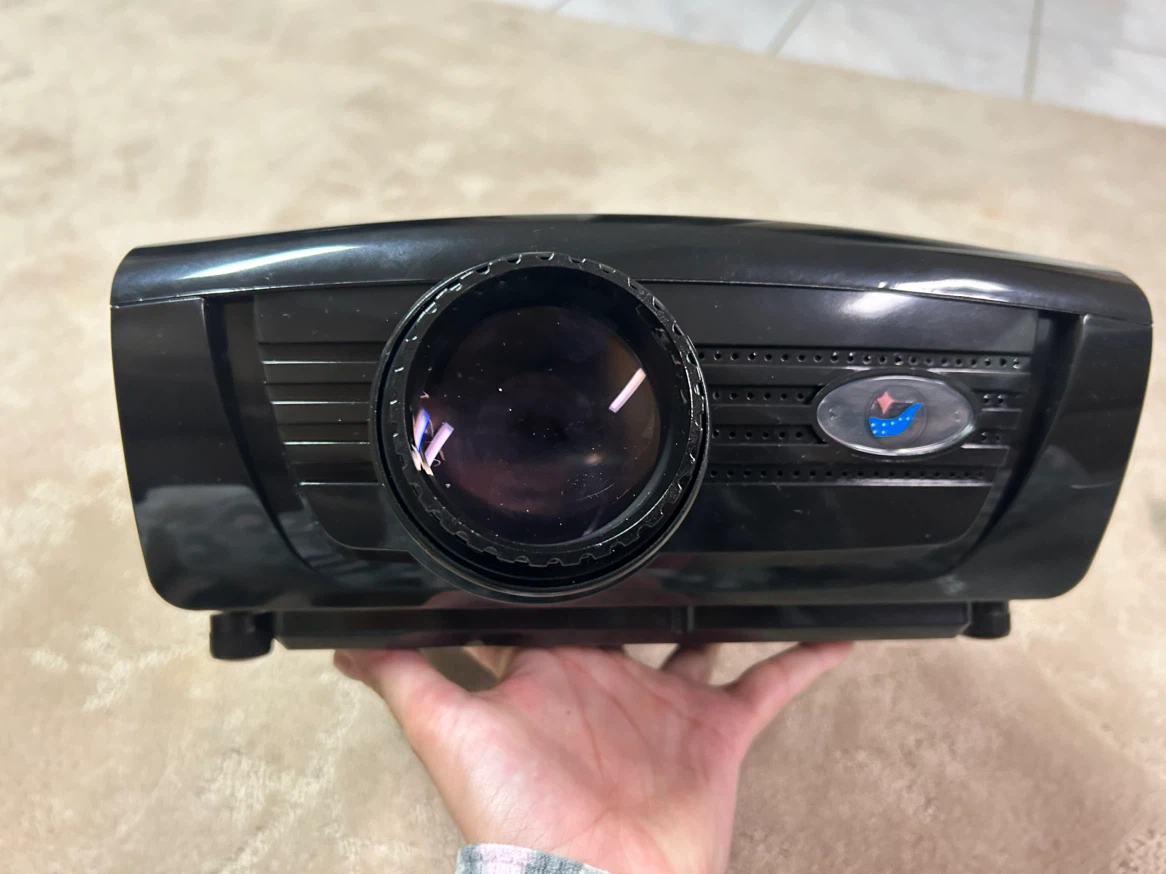 VGA Video Projector