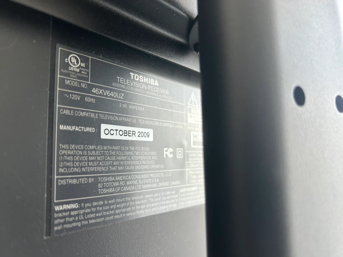 Toshiba 46" Television – Model 46XV640UZ - photo 2