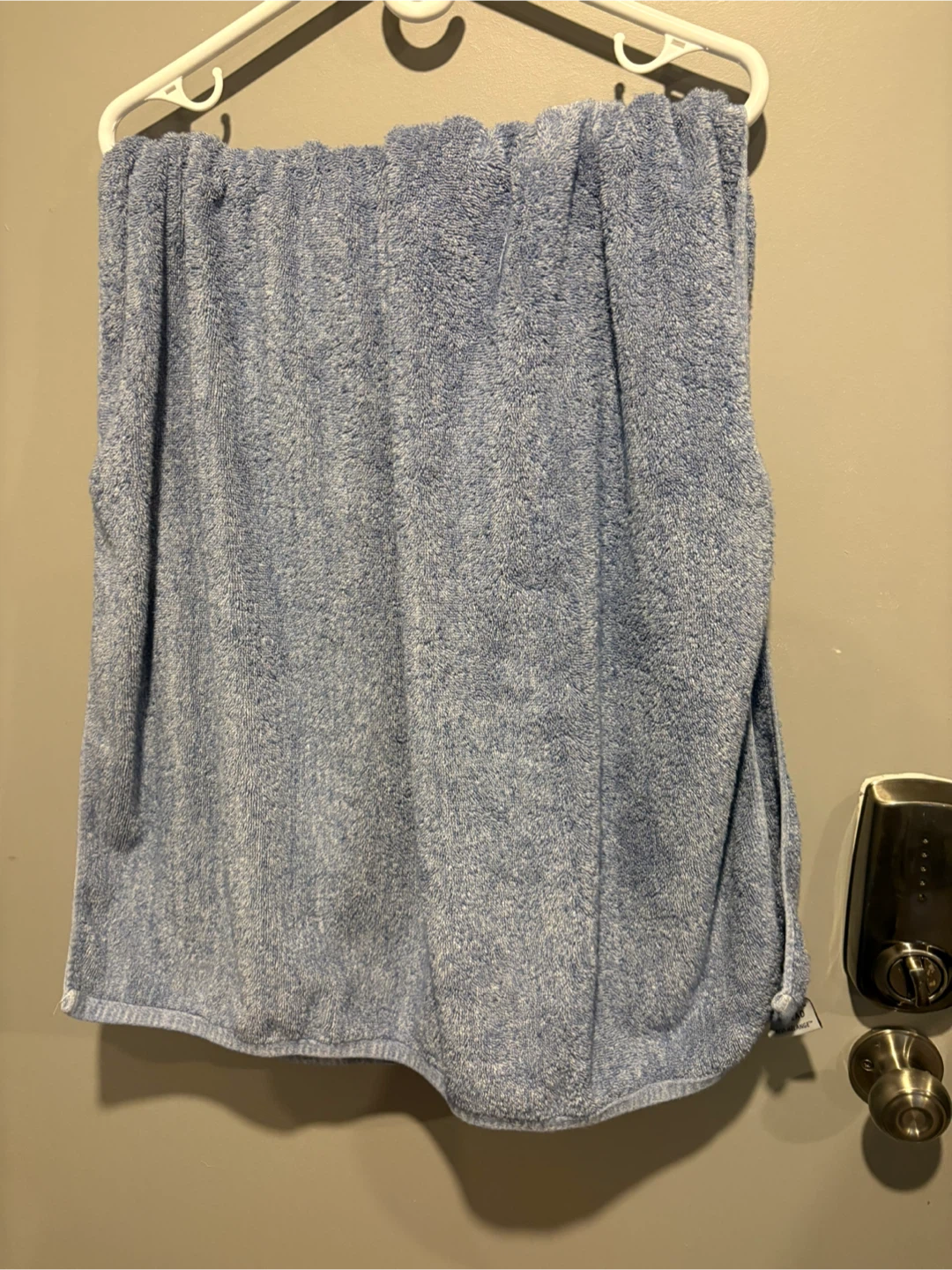 Light Blue Bath Towel - photo 2