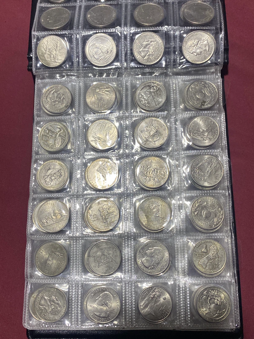 Collection of US Quarters in Binder - photo 2