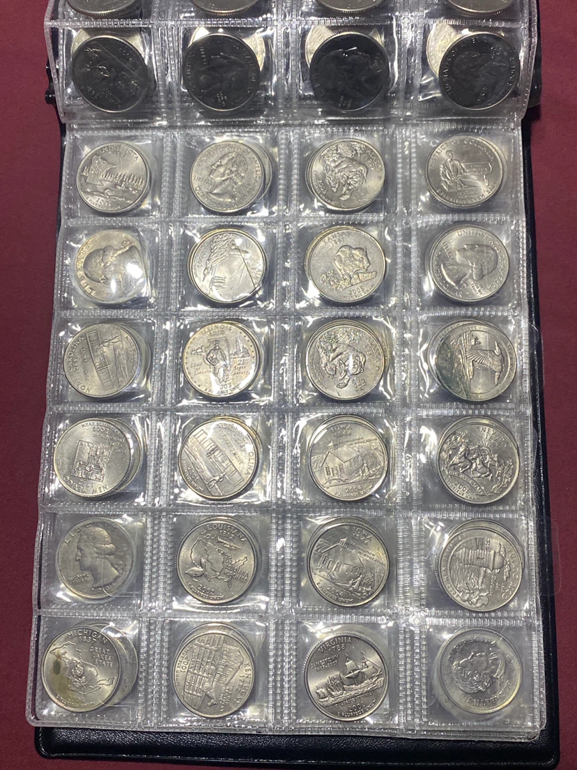 Collection of US Quarters in Binder - photo 3