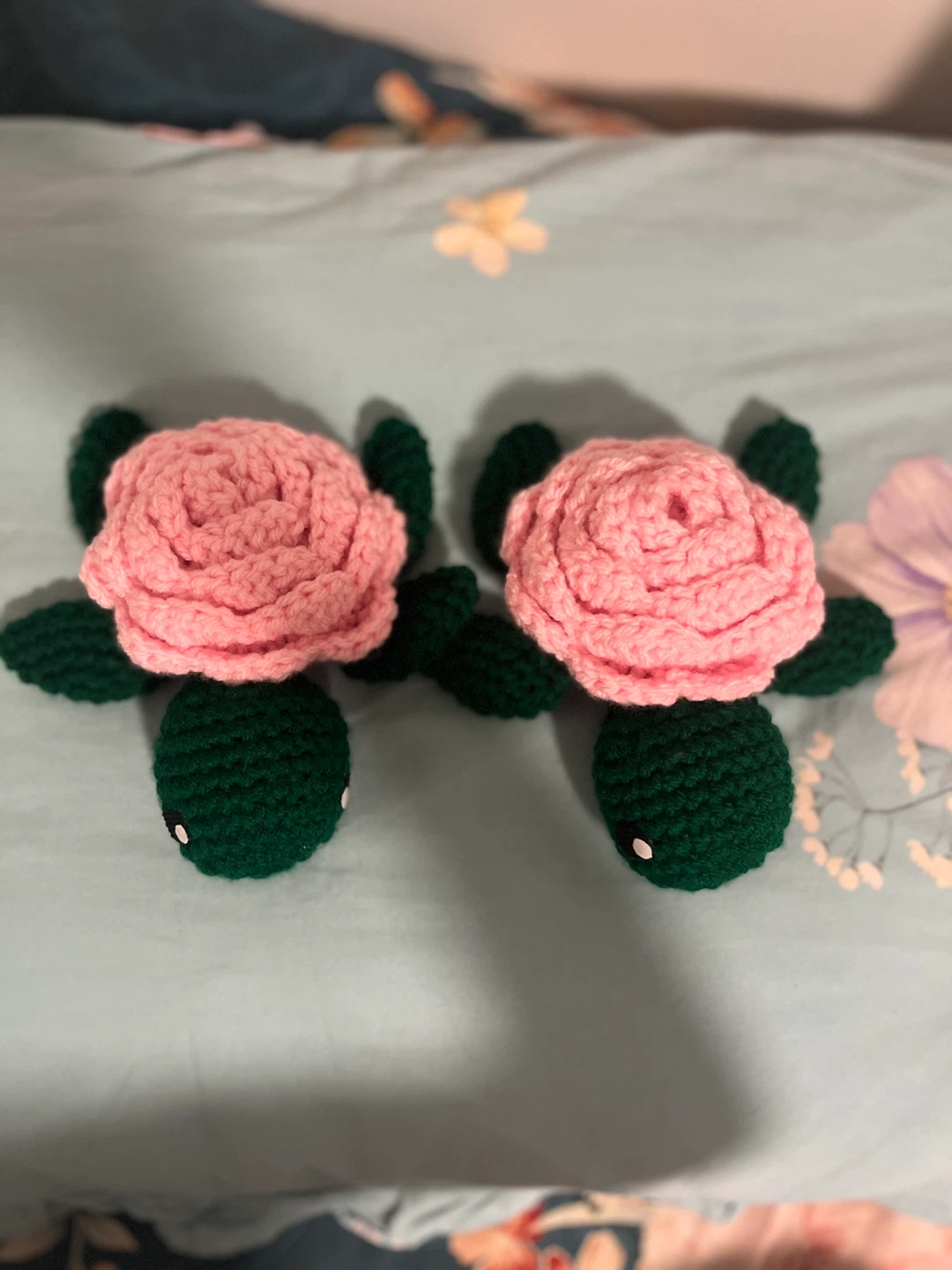Crocheted flower Turtle plushy