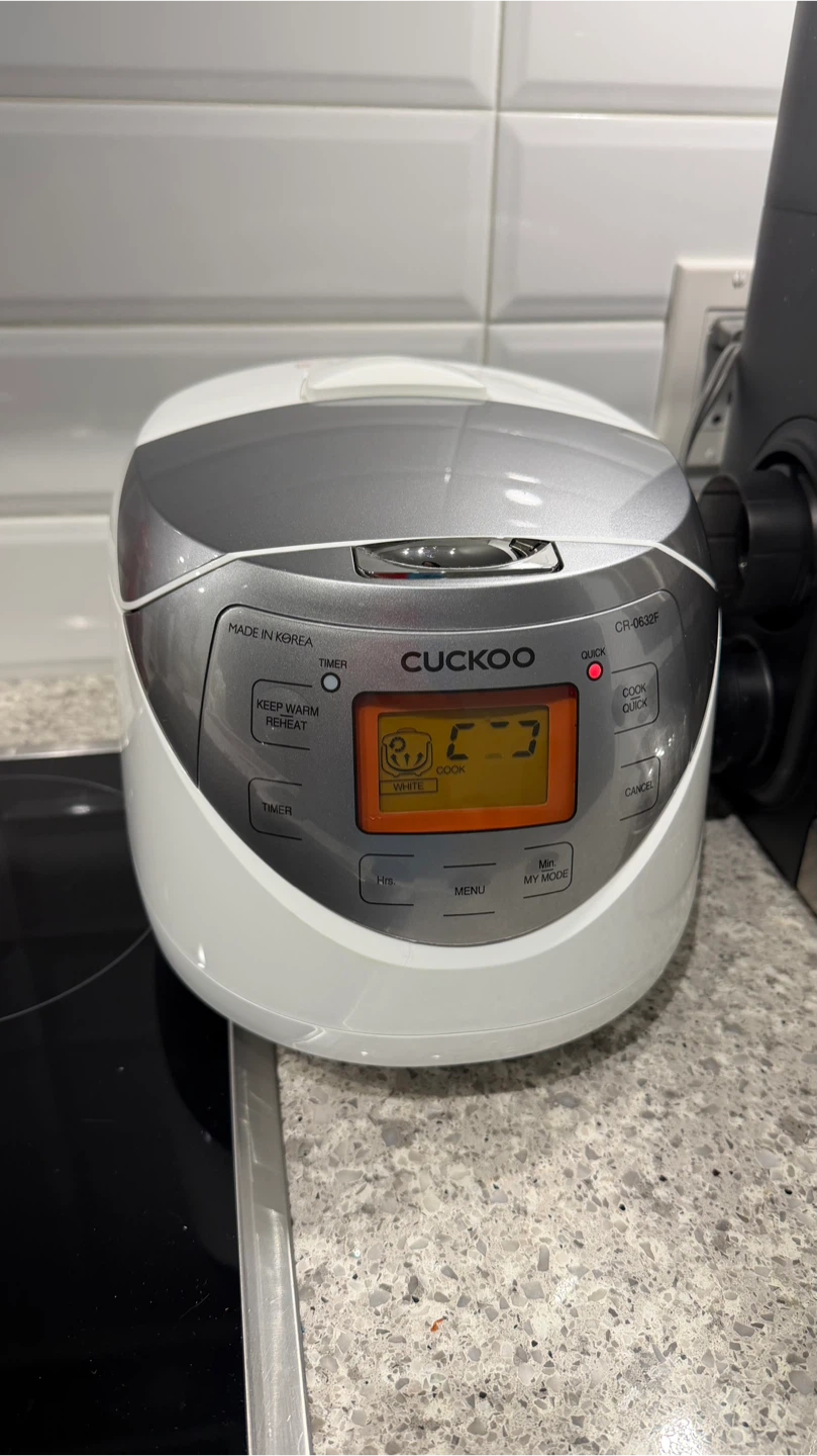 Cuckoo 6-cup Multifunctional Micom Rice Cooker and Warmer - photo 2