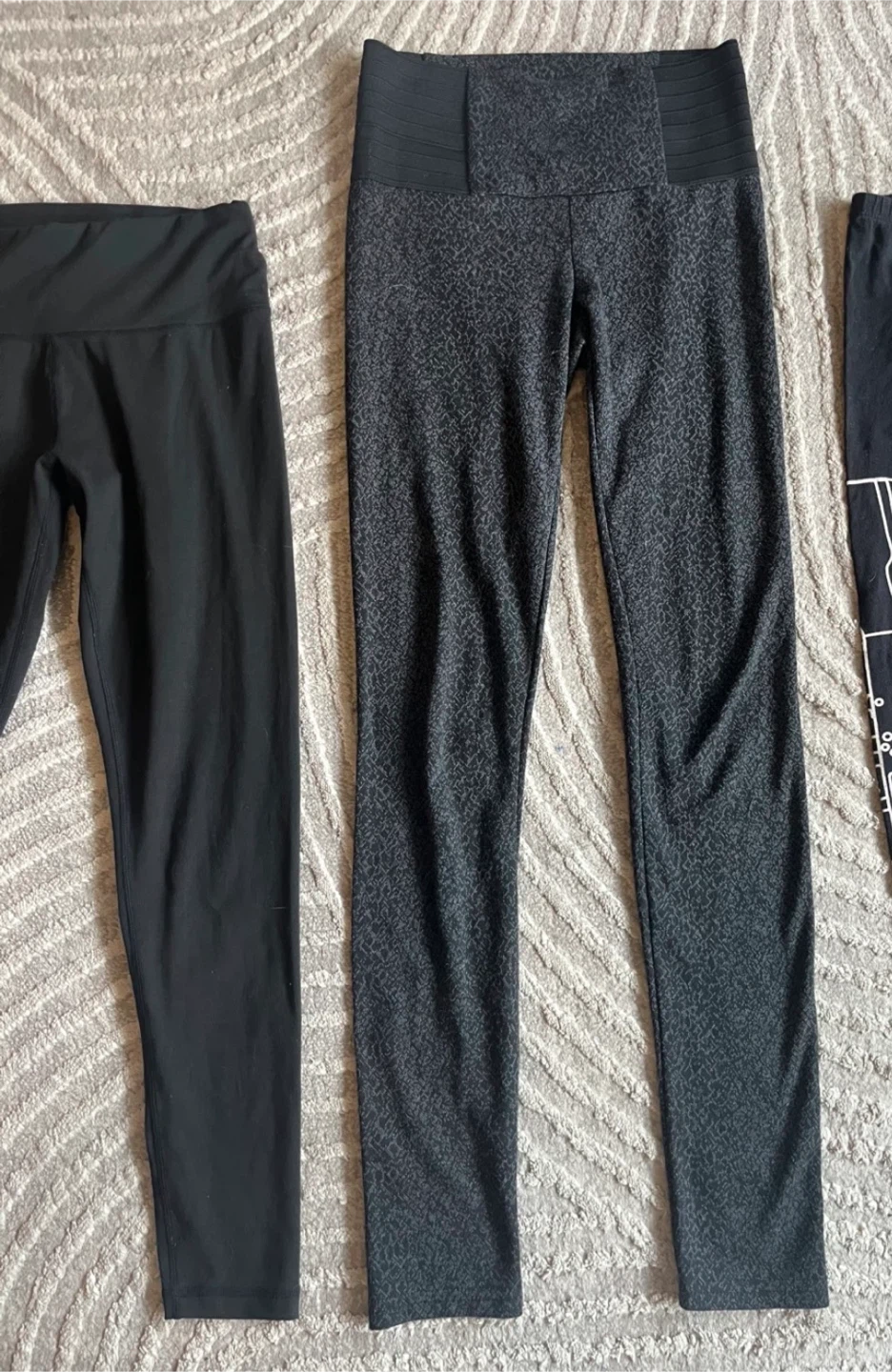 $5 leggings sz small - photo 2