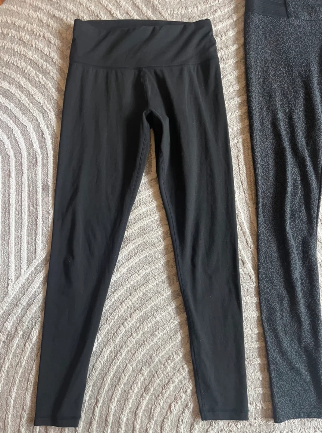 $5 leggings sz small - photo 3