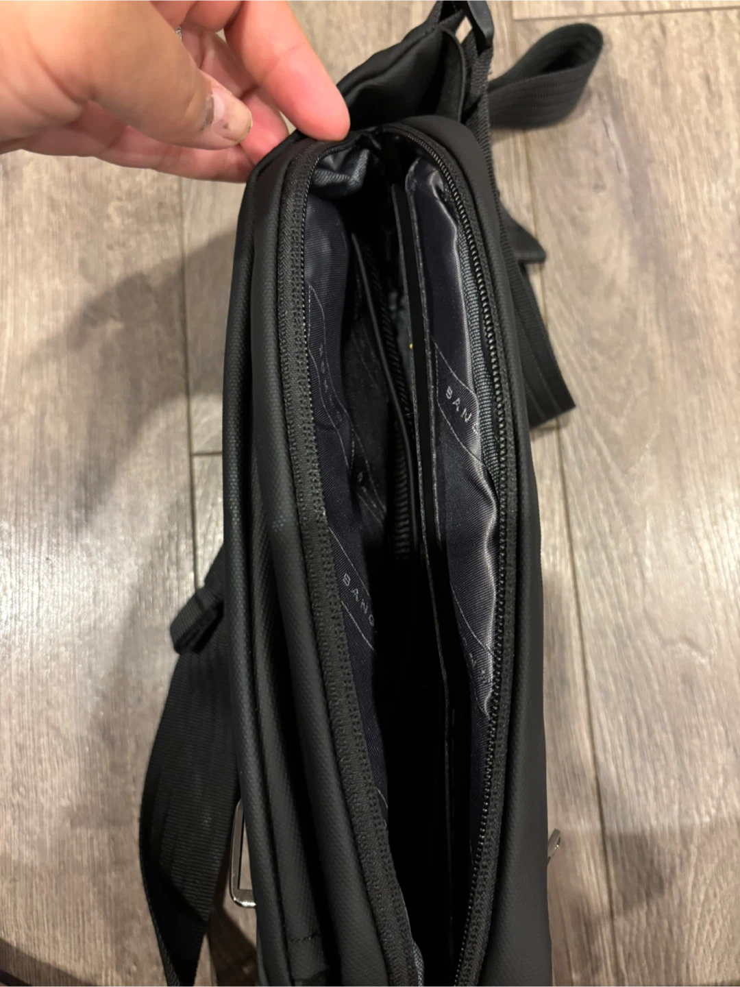 BANGE Sling Bag - photo 3