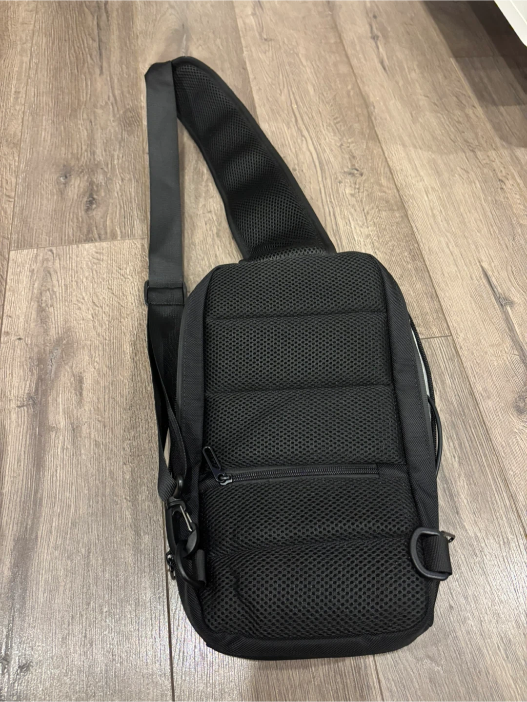 Ozuko Black Sling Bag - photo 2