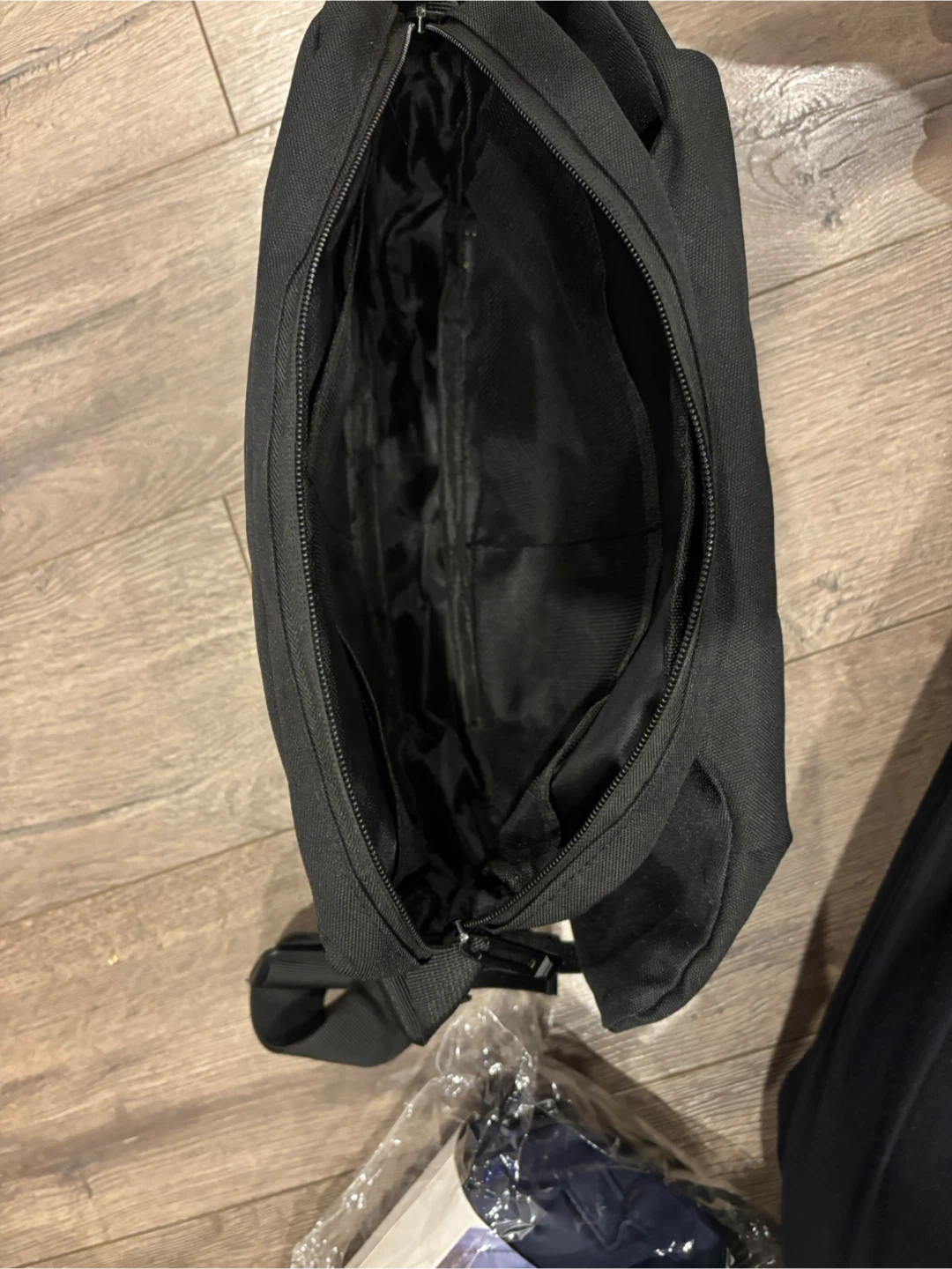 Black Sport Fanny Pack/Sling Bag - photo 3