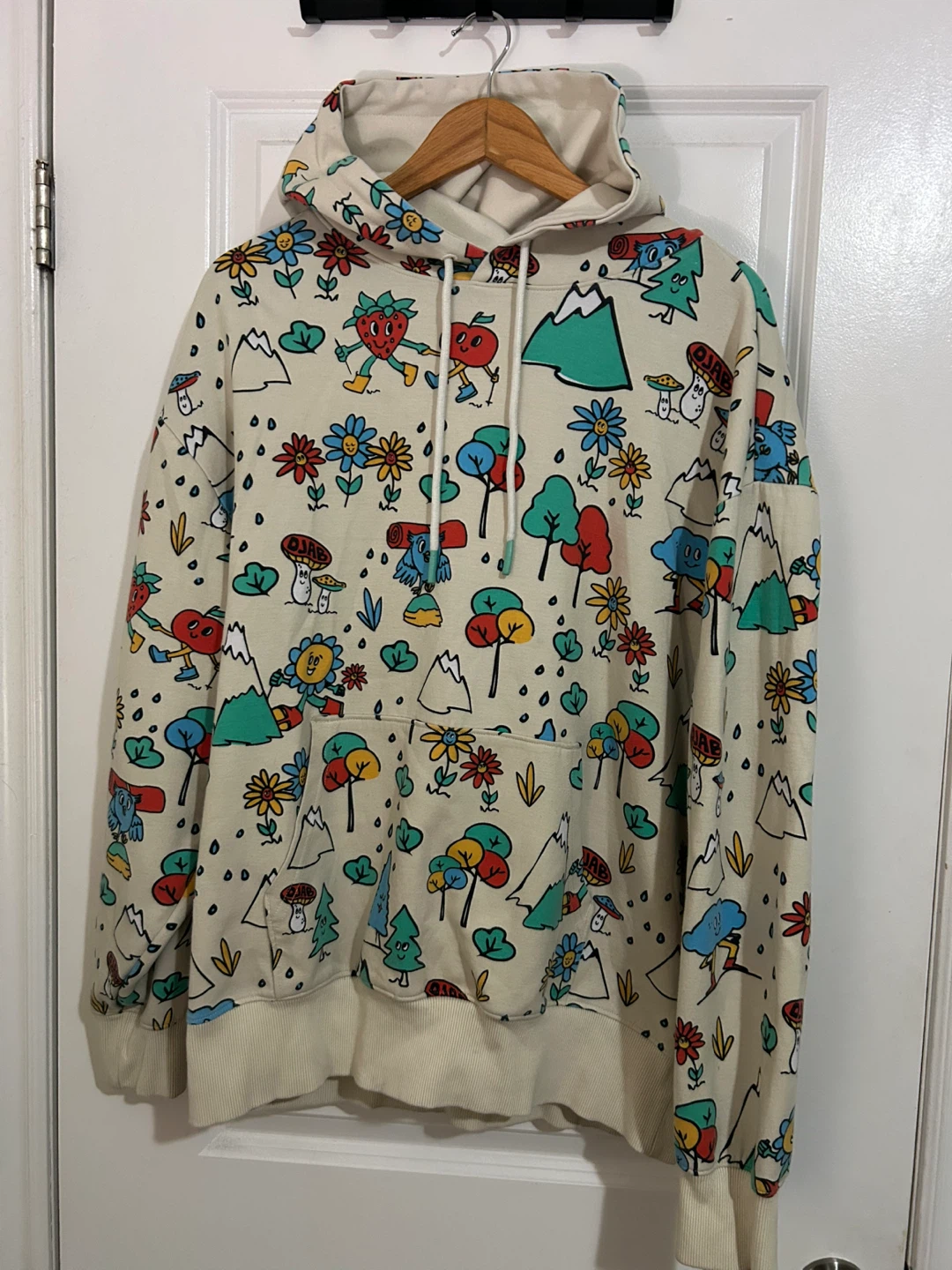 Djab cream graphic hoodie - size large