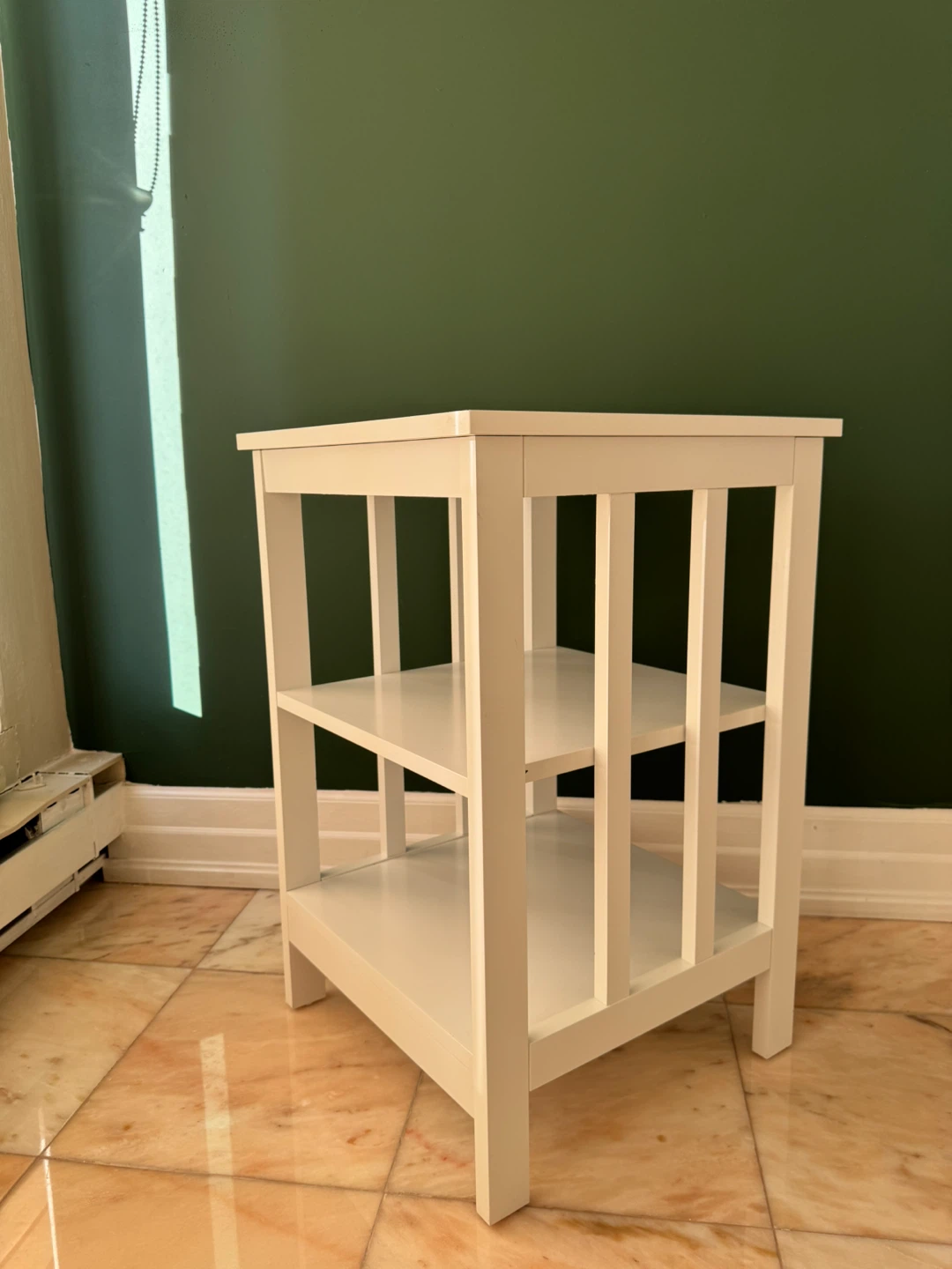 Marlijn 16” white nightstand / end table - photo 2