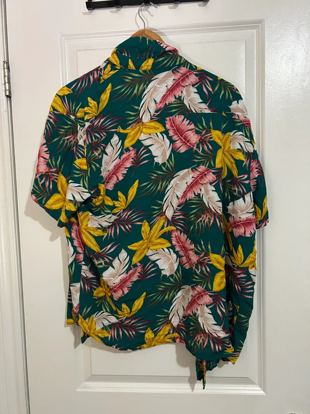 Tropical Print Button-Up Shirt & Shorts Set - photo 4