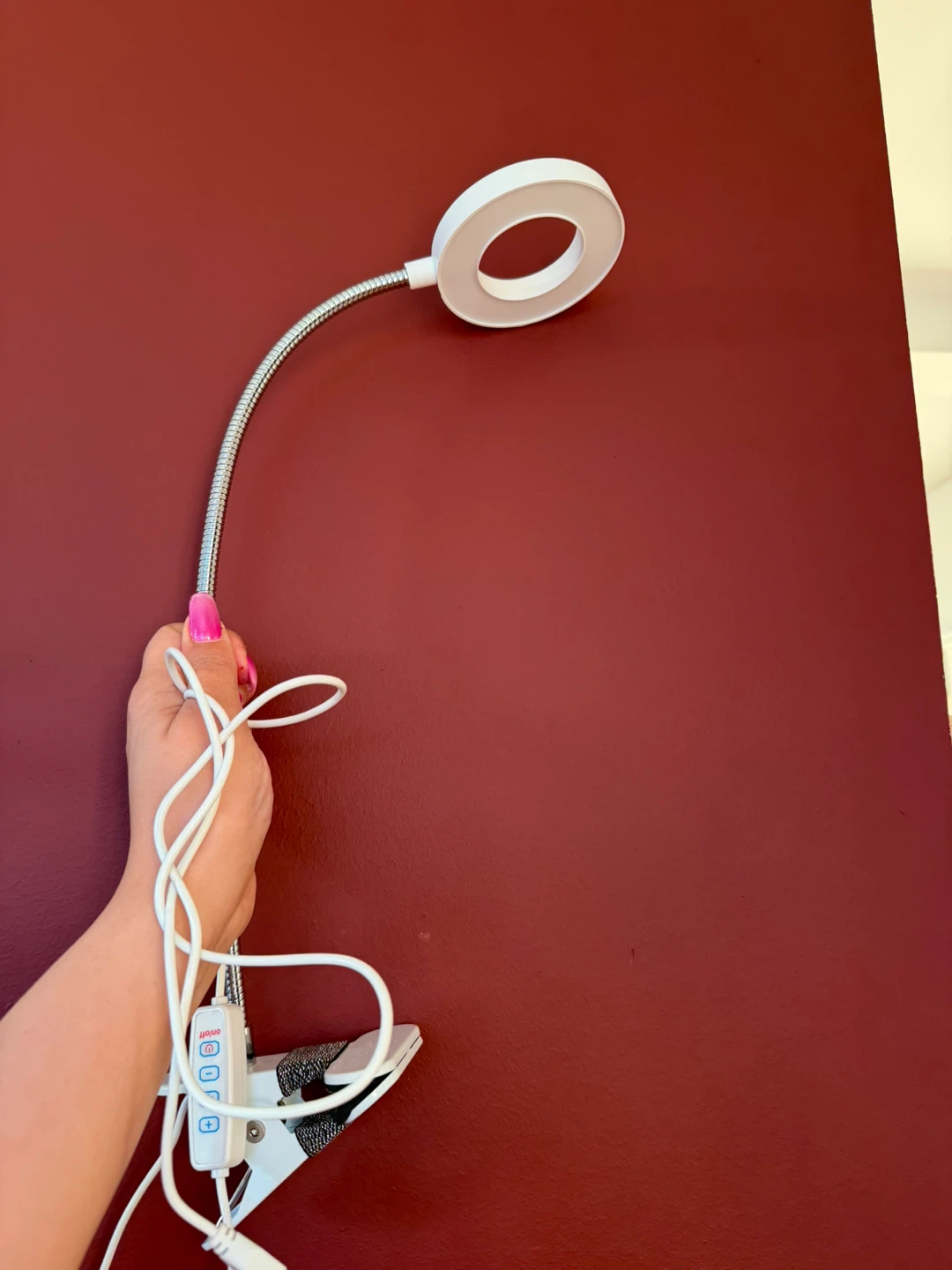 White Ring Light with Clamp