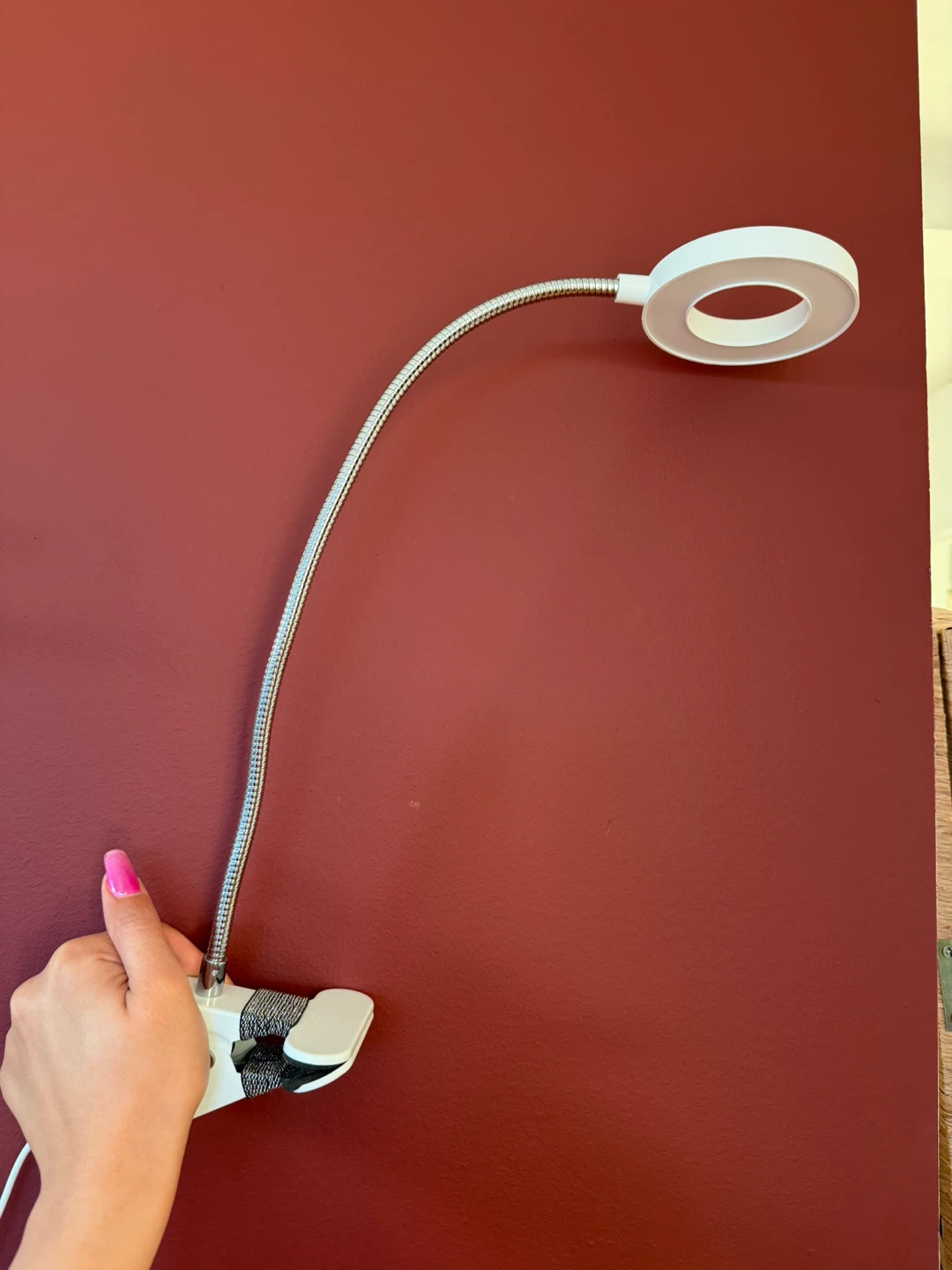 White Ring Light with Clamp - photo 3