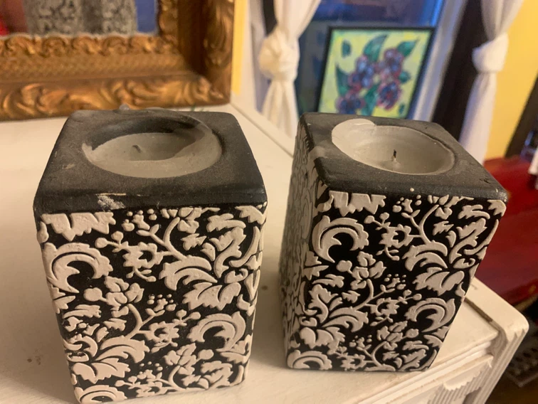 Set of 2 Black and White Floral Candlesticks - photo 2
