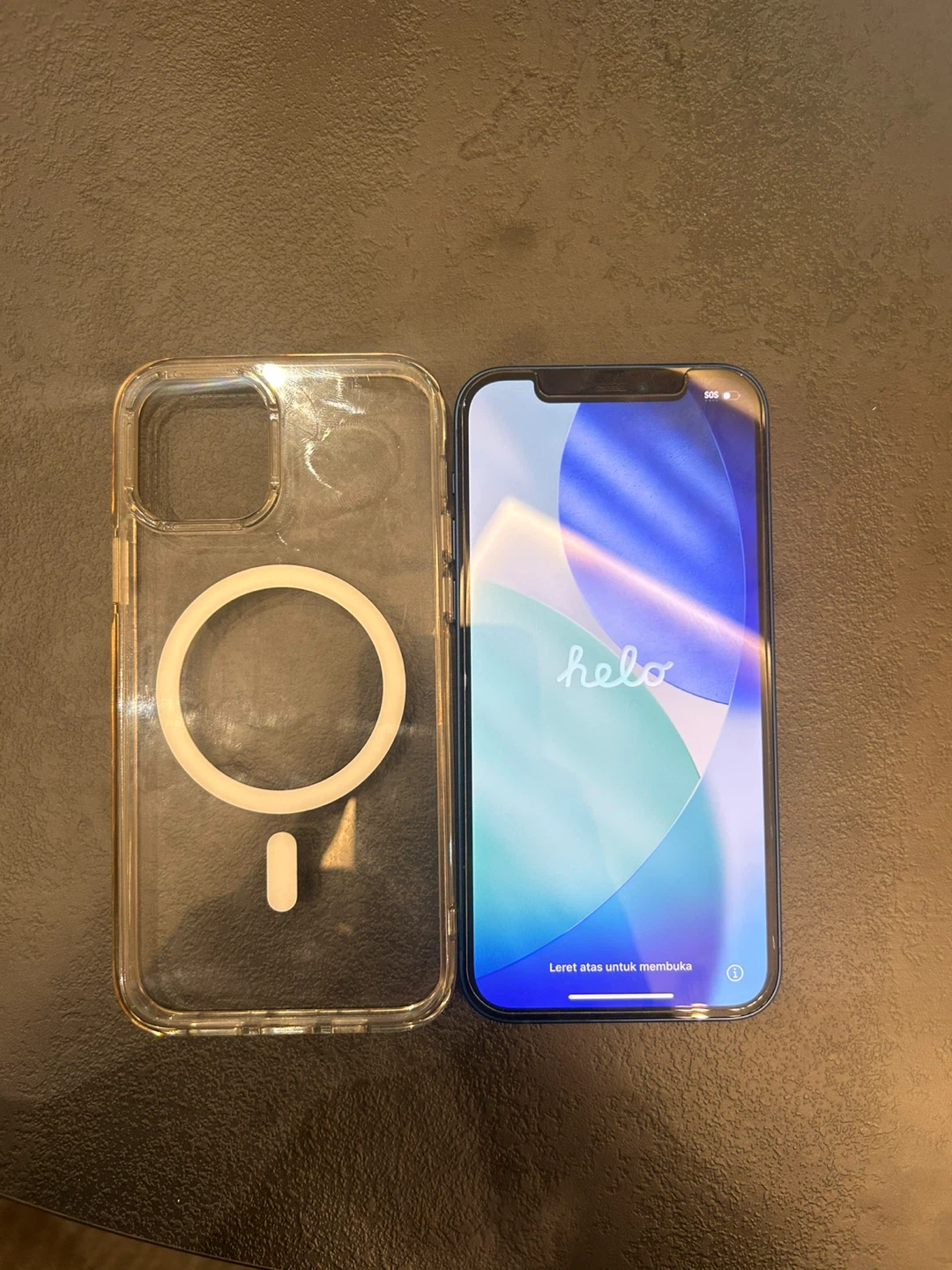 Apple iPhone 12 - photo 2