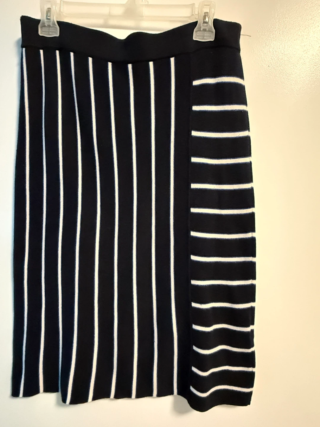 Striped Knit Skirt – Size M
