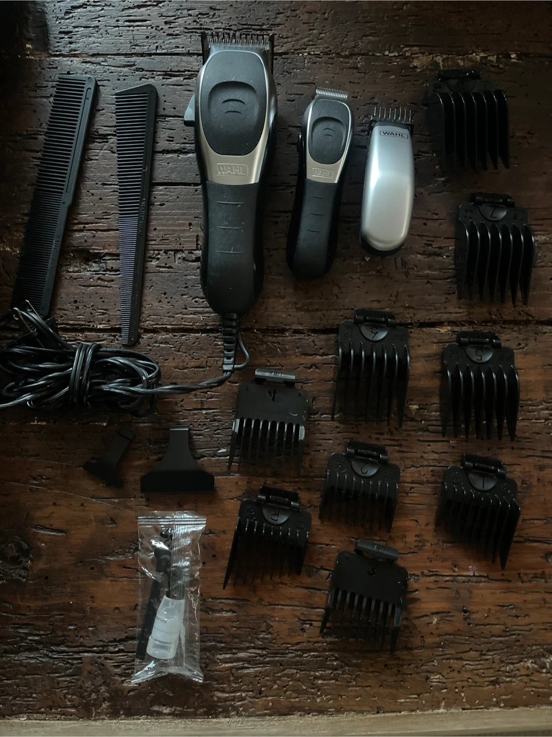 Wahl Corded Clipper Set with Accessories - photo 2