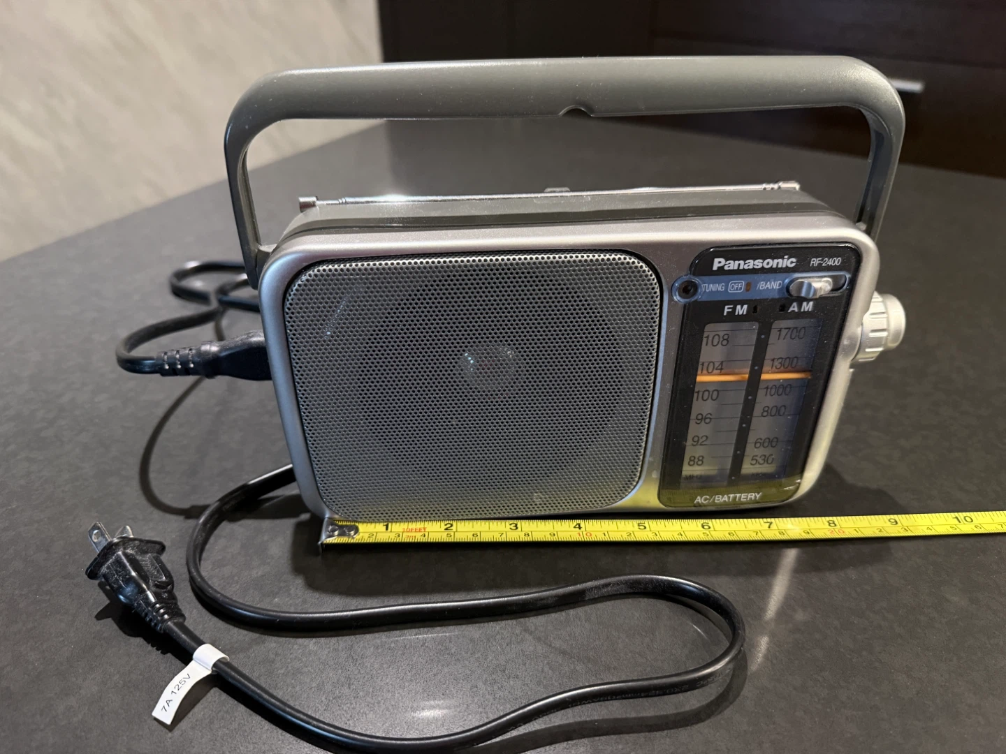 Panasonic RF-2400 FM-AM Band Receiver