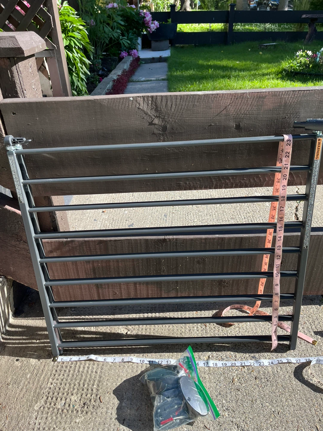 Safety 1st Metal Baby Gate, new, never used - photo 4