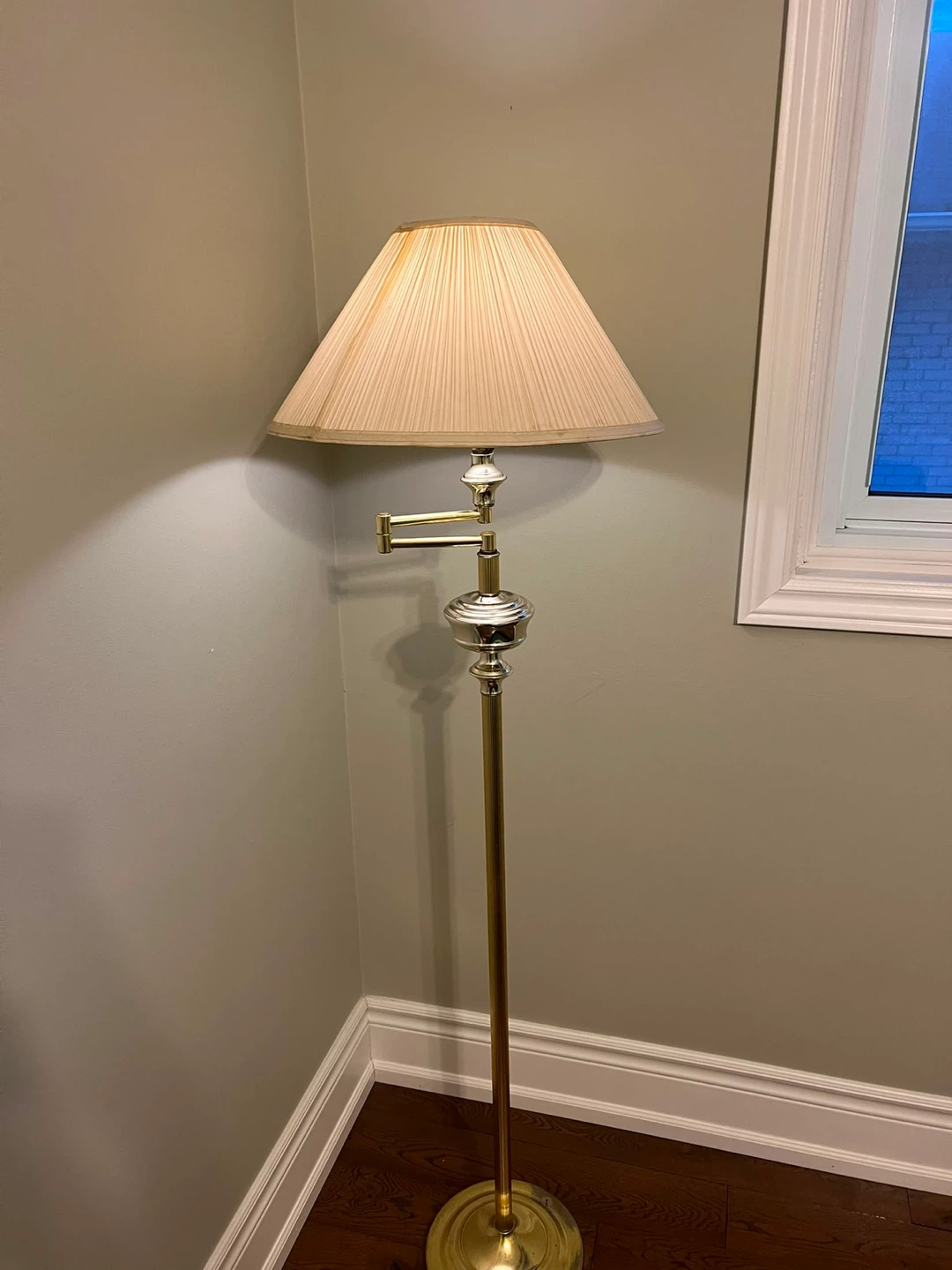 Brass Floor Lamp with Adjustable Arm