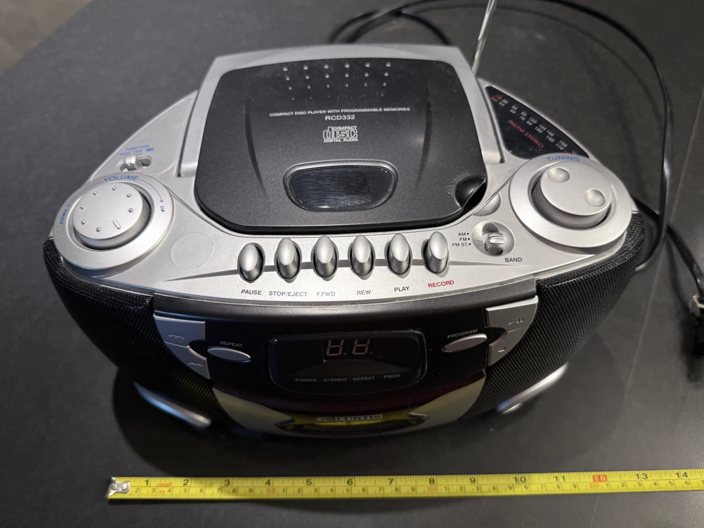 Curtis RCD332 AM/FM Stereo CD/Cassette Recorder Boombox - photo 5