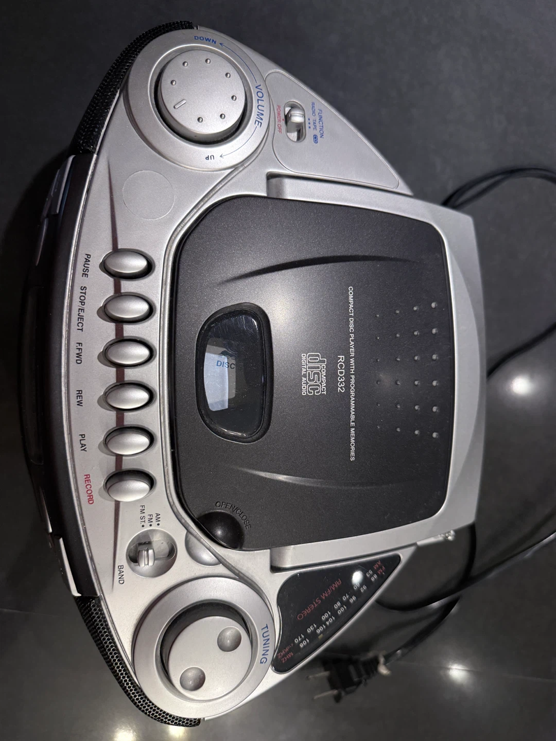 Curtis RCD332 AM/FM Stereo CD/Cassette Recorder Boombox - photo 4