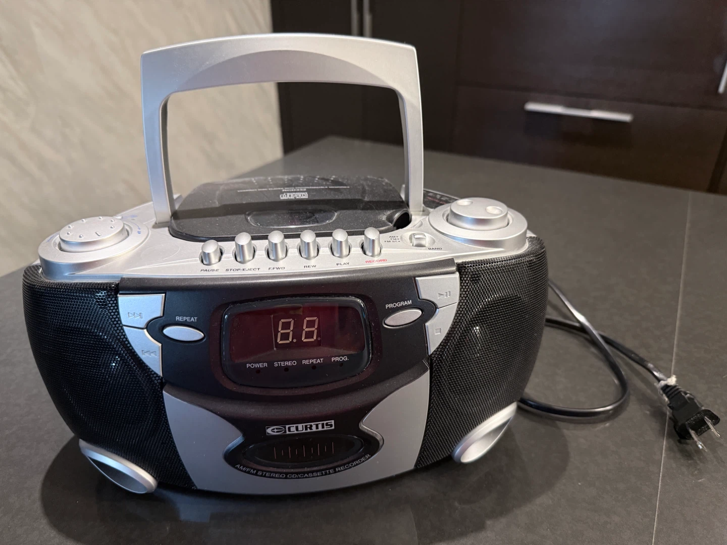 Curtis RCD332 AM/FM Stereo CD/Cassette Recorder Boombox