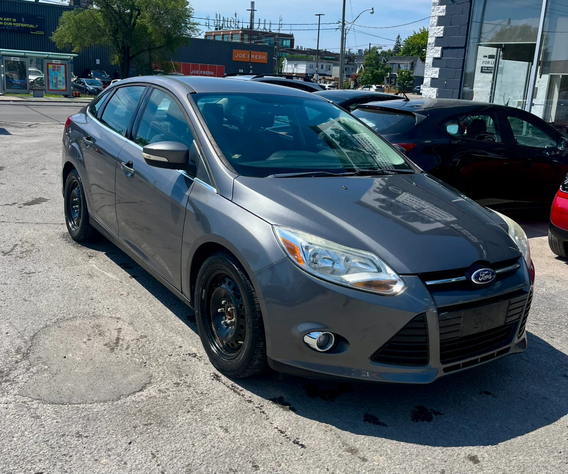 Used Ford Focus Sedan - photo 2