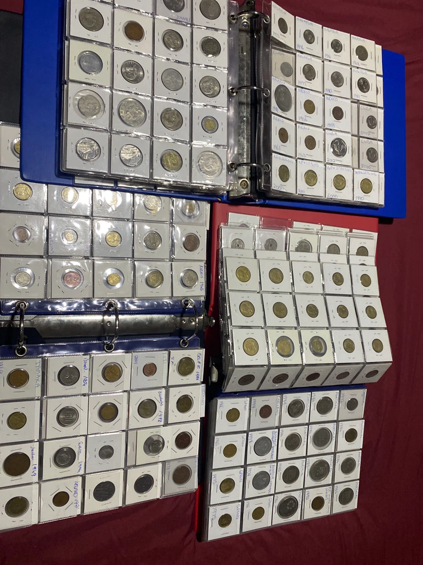 Vintage Collection of Foreign Coins in Binders - photo 2