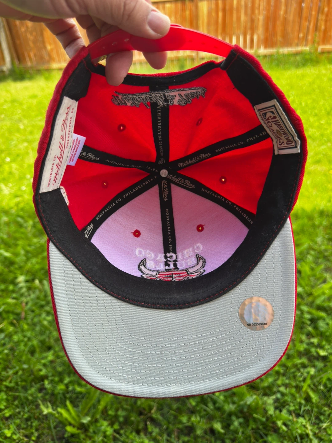 Mitchell & Ness Chicago Bulls Snapback Hat - photo 4