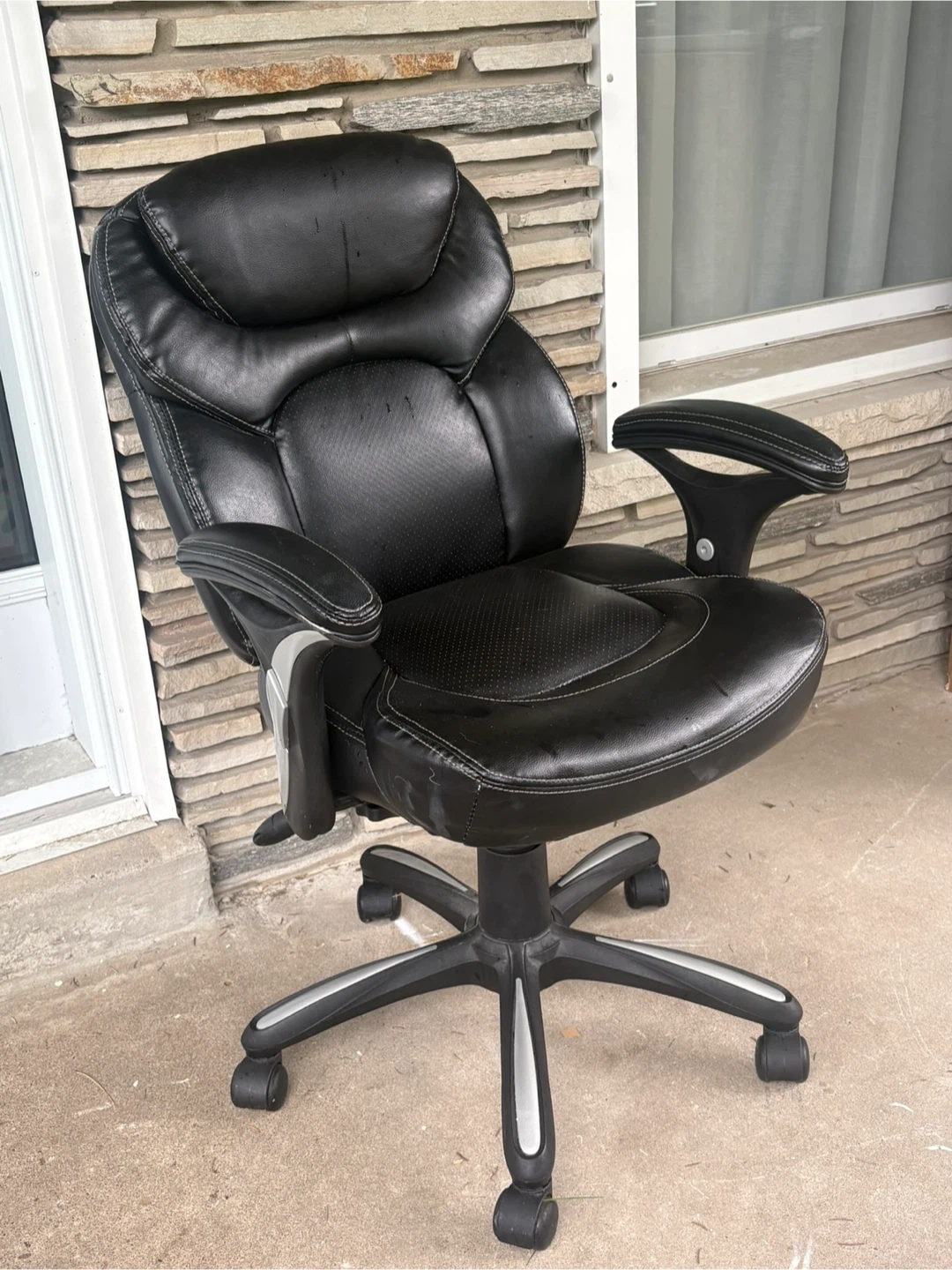 Black Faux Leather Office Chair - photo 3