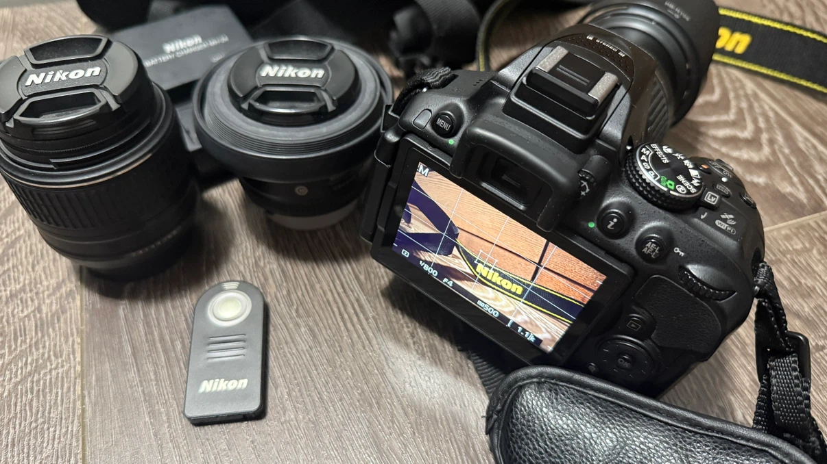 Nikon D5300 with 3 lenses - photo 3