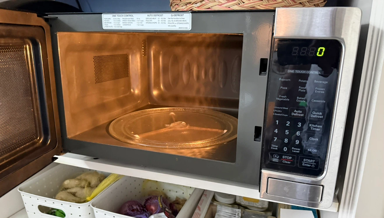 LG Stainless Steel Microwave Oven - photo 3