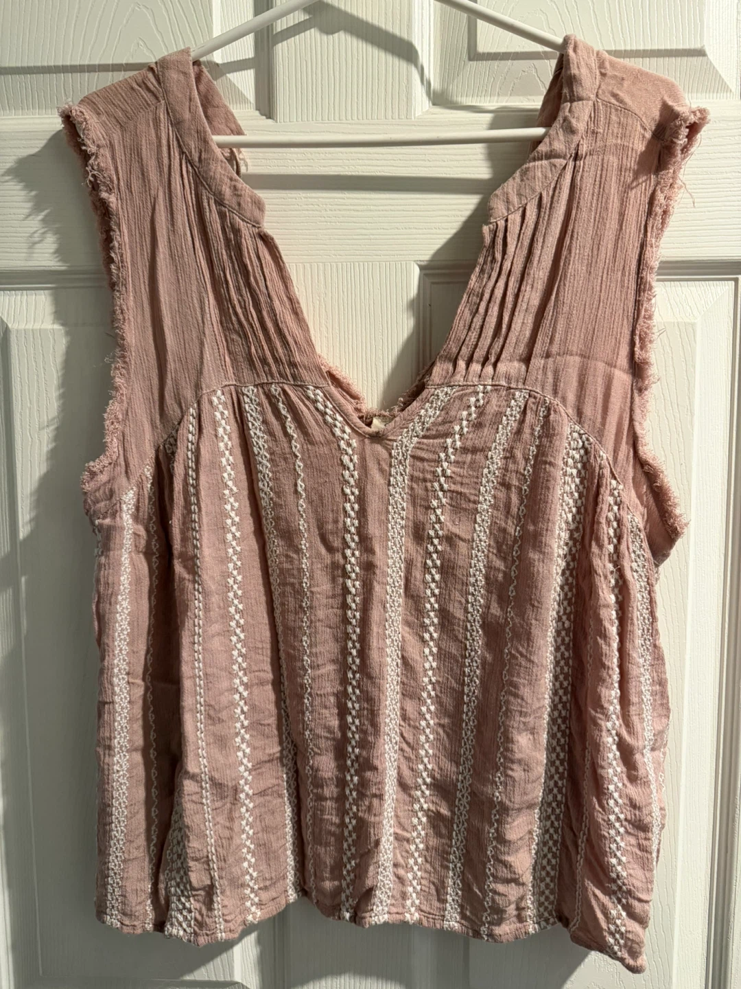 Pink Sleeveless Blouse with Lace Detail - photo 2