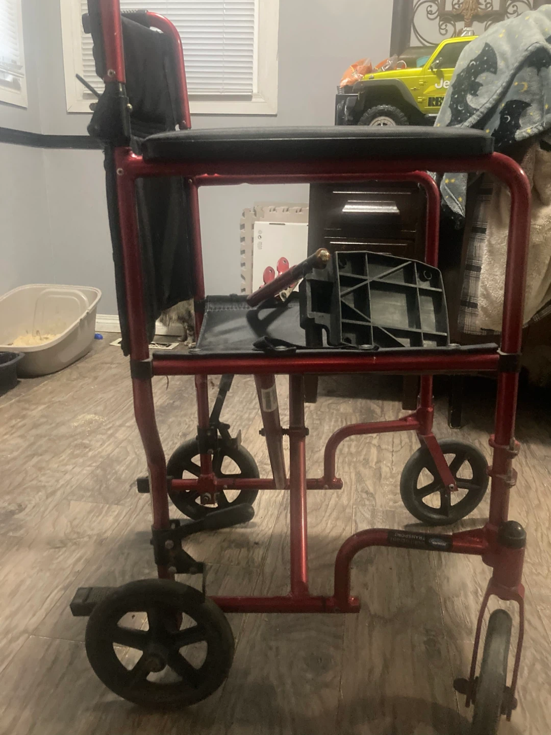 Red transport wheel chair - photo 3