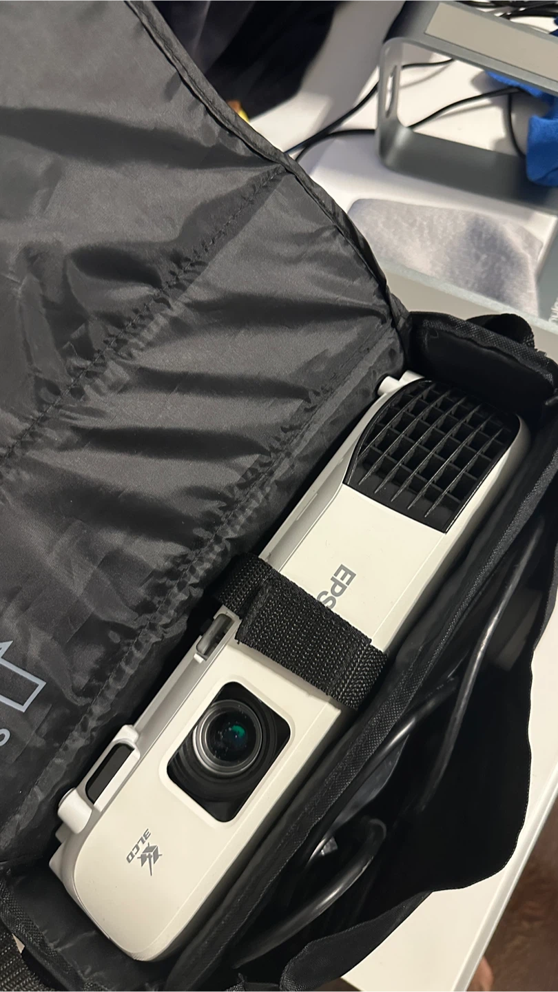 Epson EX3280 Projector with Carrying Case