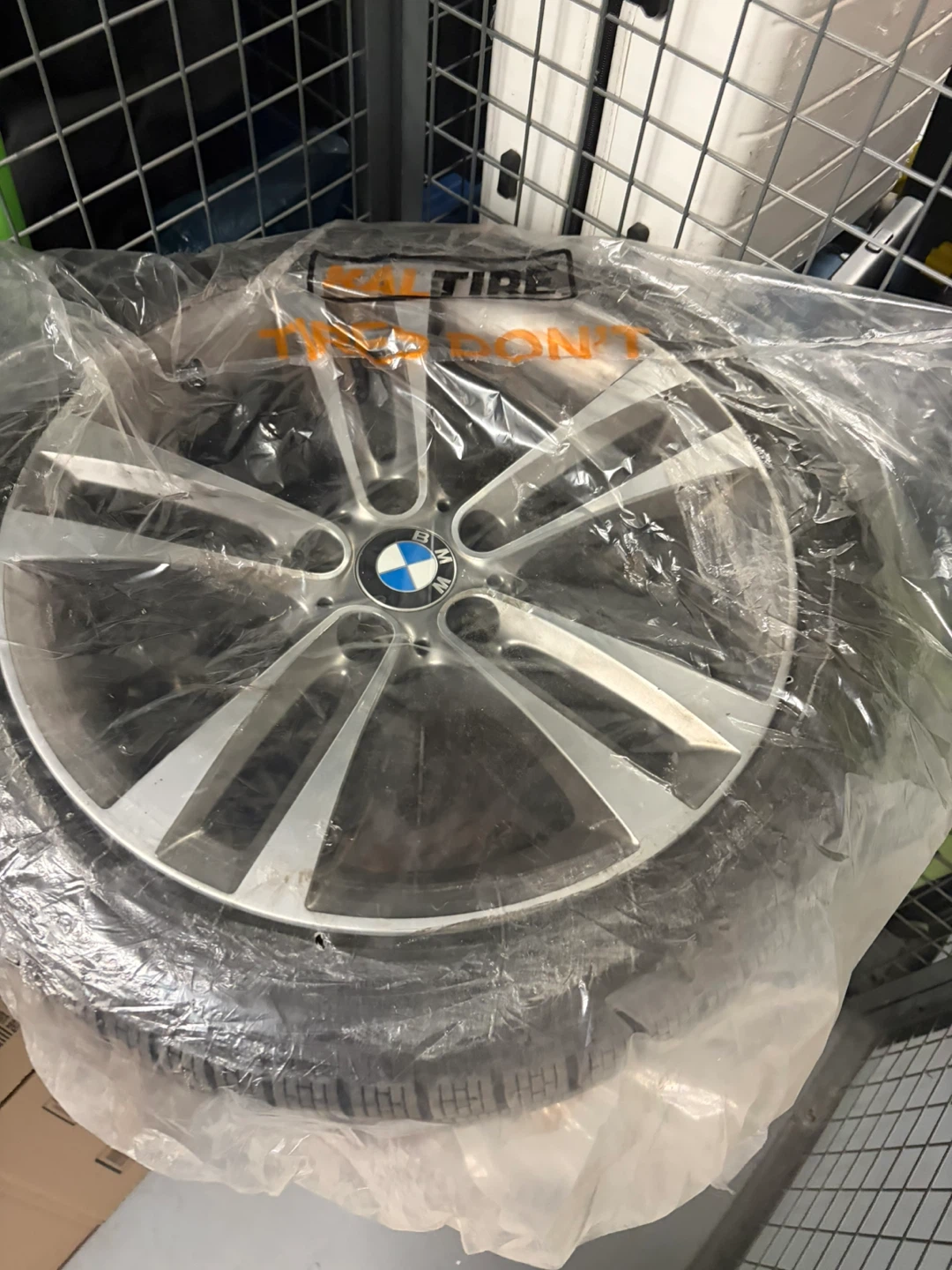 18” BMW Alloy Wheels and Pirelli Tires Set