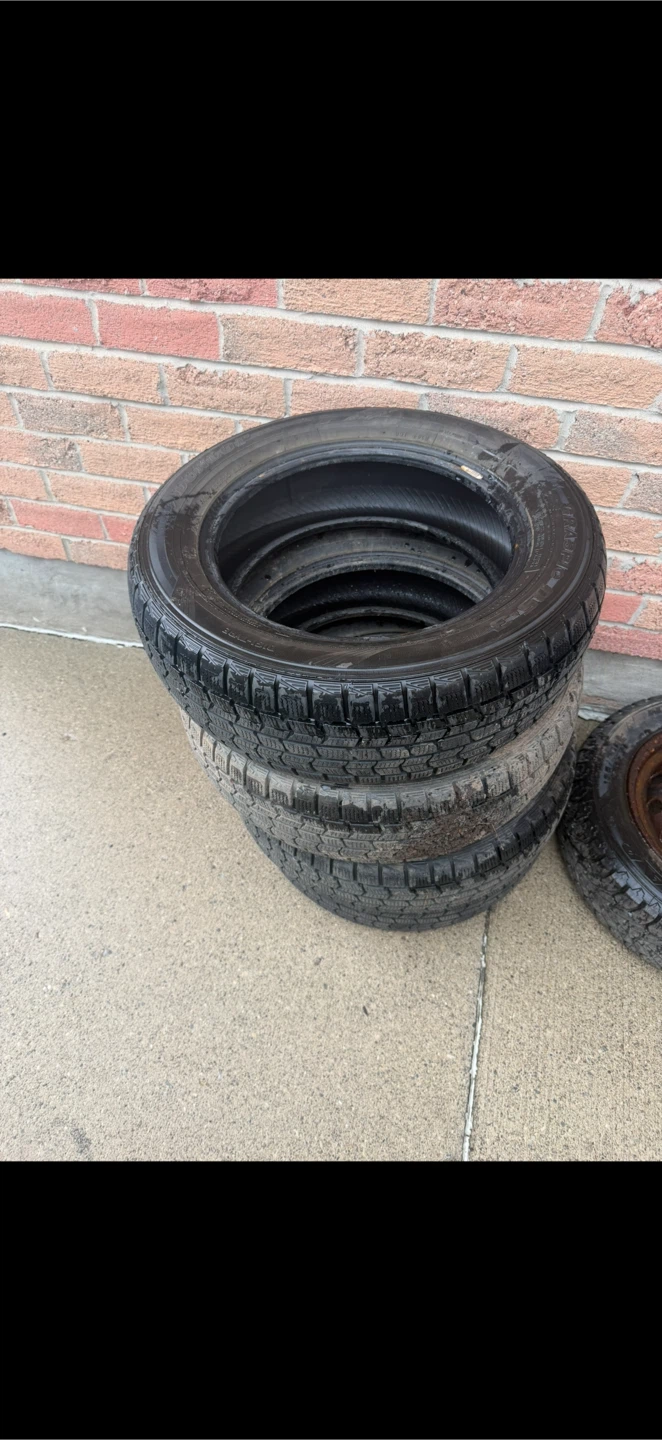 Dunlop Winter Tires - 195/60 R15 88Q - All 4 Tires Included