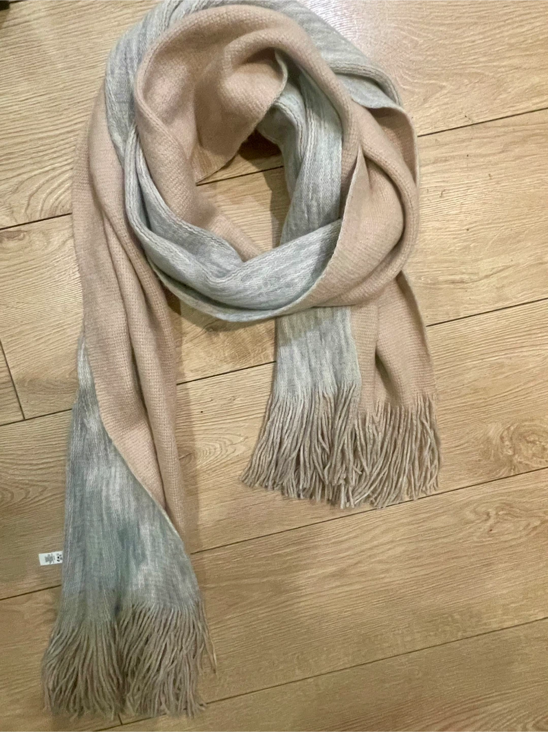 Two-tone Scarf with Fringe