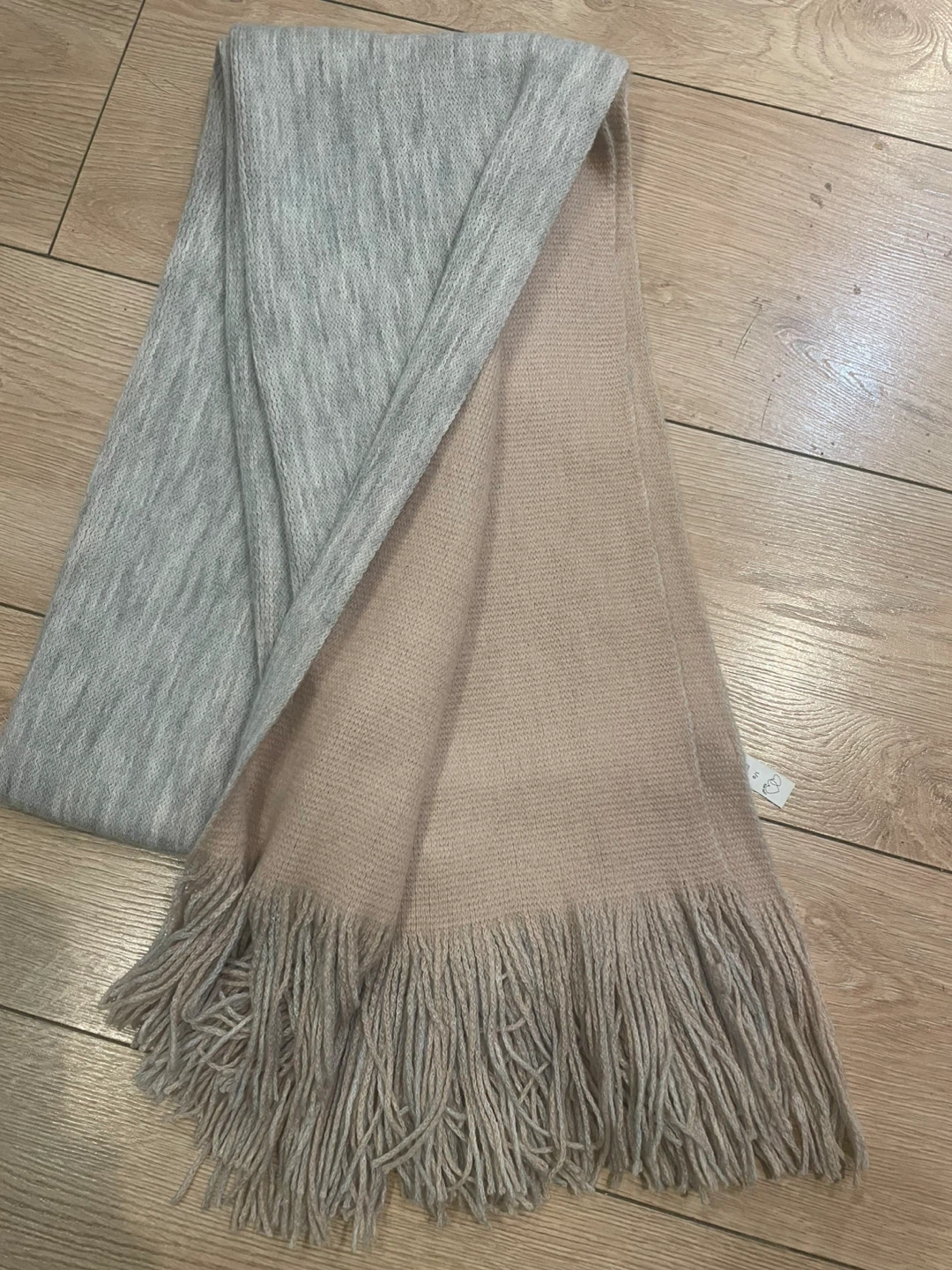 Two-tone Scarf with Fringe - photo 2