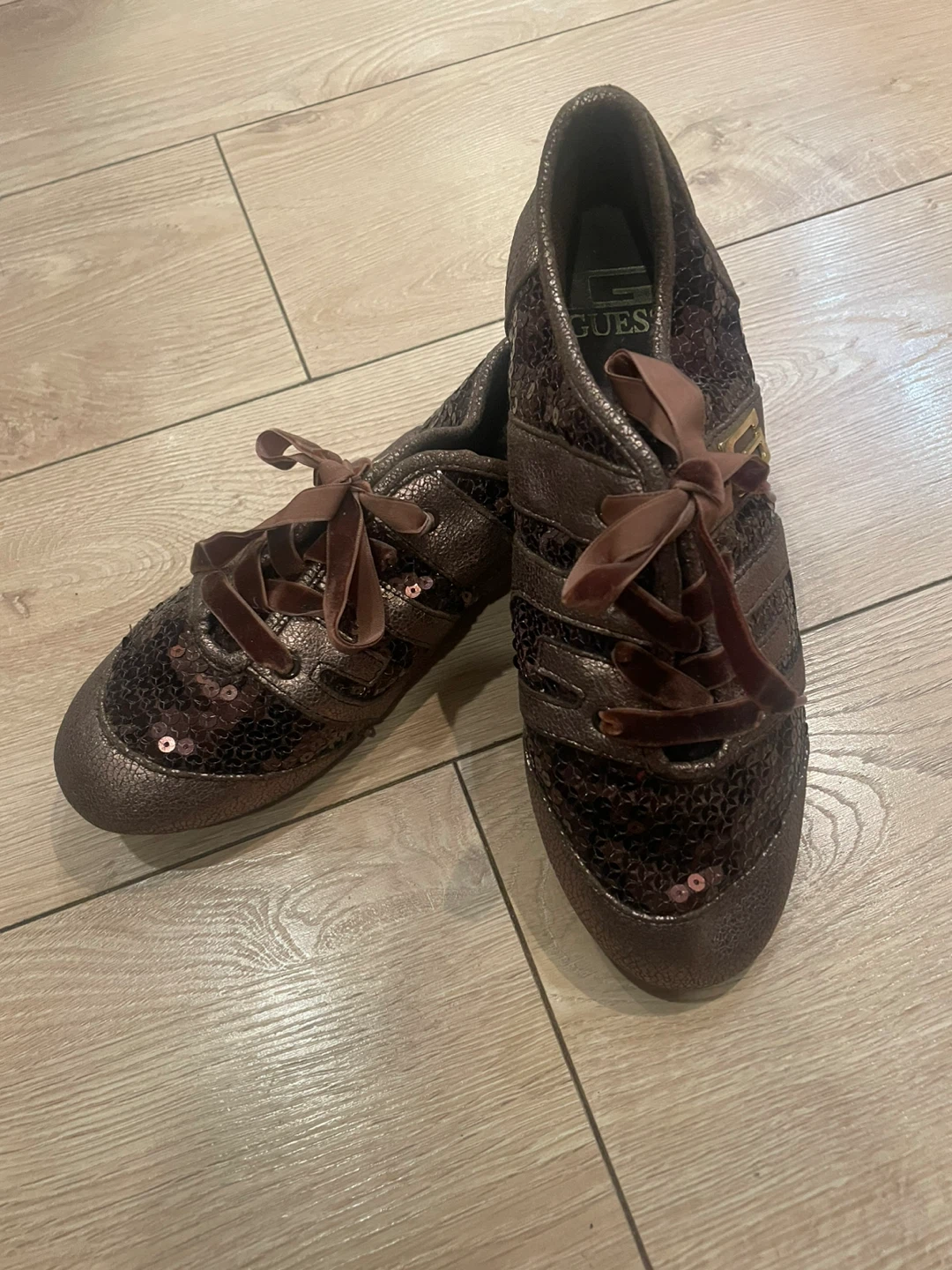 Guess Sequin Sneakers - photo 4