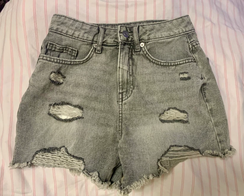 Grey Denim Shorts Size 3 - photo 2