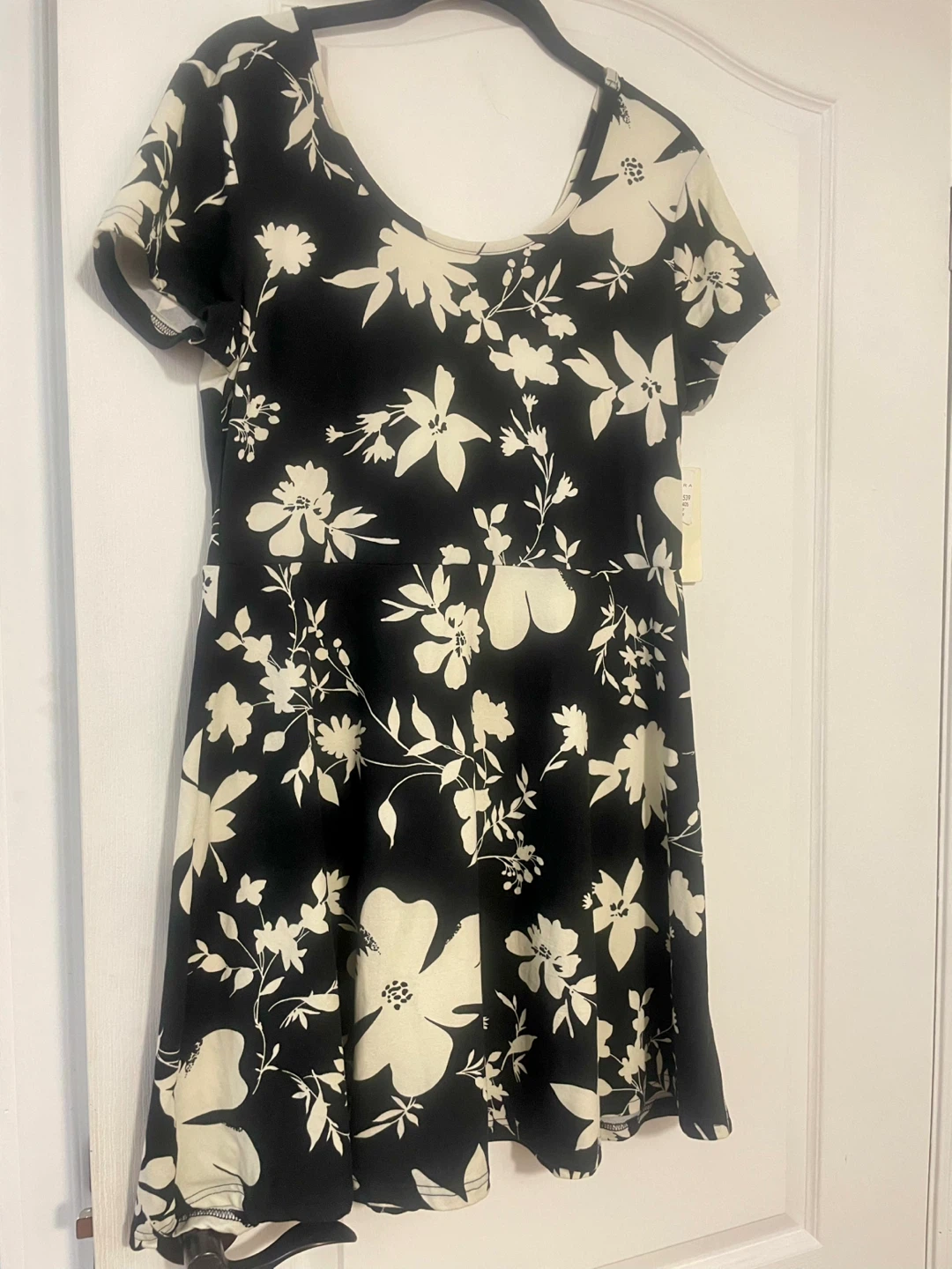 NWT Majora Floral Print Dress Size XL - photo 2