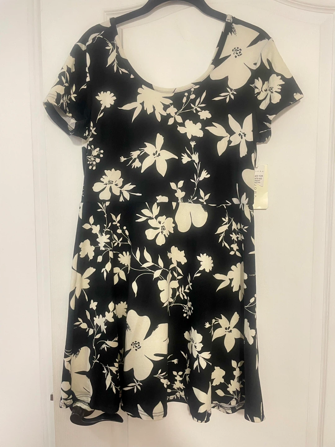 NWT Majora Floral Print Dress Size XL